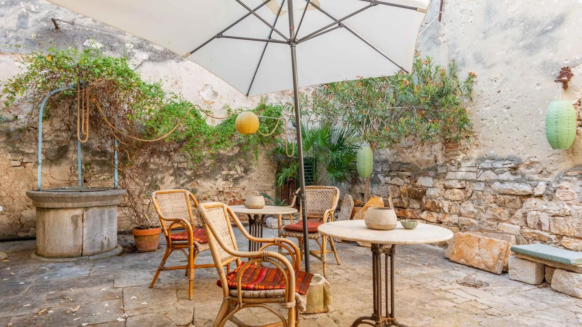 Dei Fiori Apartments